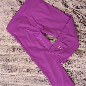 Under Armour Crop Leggings - Small